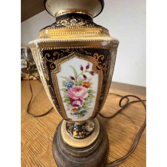 Vintage Floral Porcelain & Metal Table Lamp – Ornate Black & Gold Detail, Wood B - Picture 9 of 12